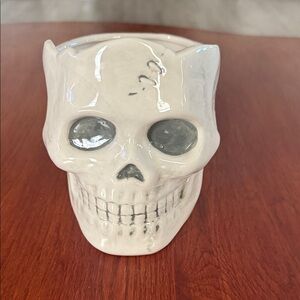 Yankee Ceramic Skull candle holder